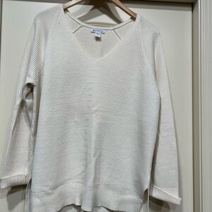 Athleta cream V-Neck Sweater